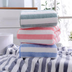 Serviette de bain rayée en velours pour bébé – Lot de 2 pièces