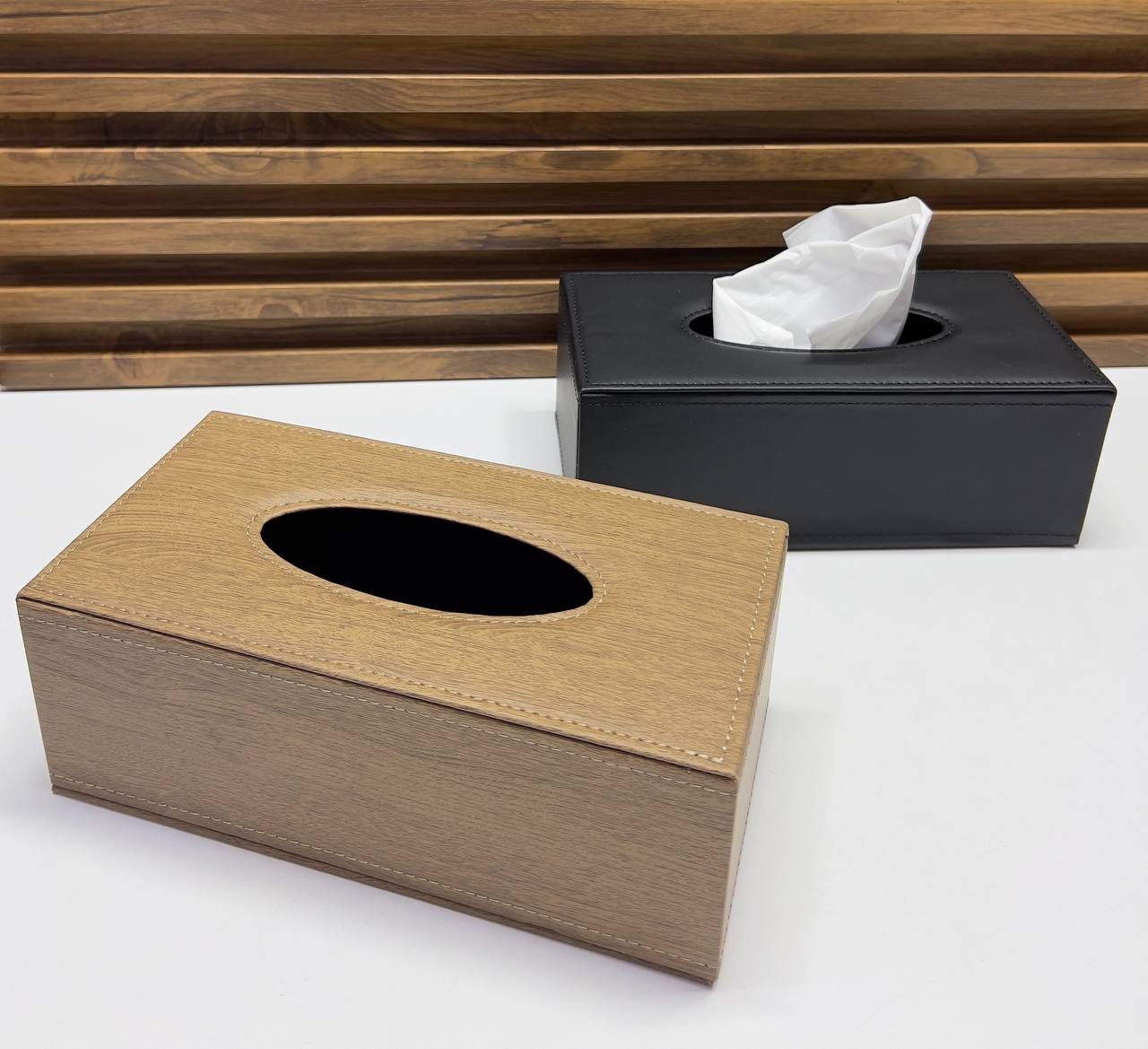 Distributeur de Mouchoirs Rectangulaire en Cuir Collé Noir - Élégance Intemporelle