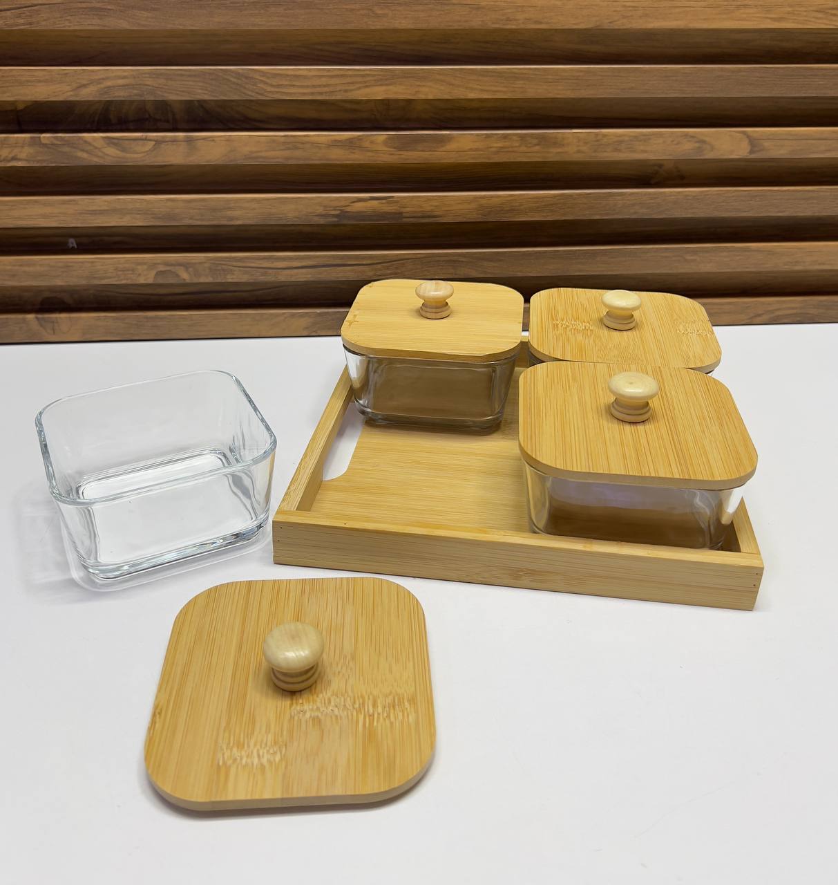 Set 4 Boîtes de Rangement Carrées en Verre avec Couvercles en Bambou Naturel